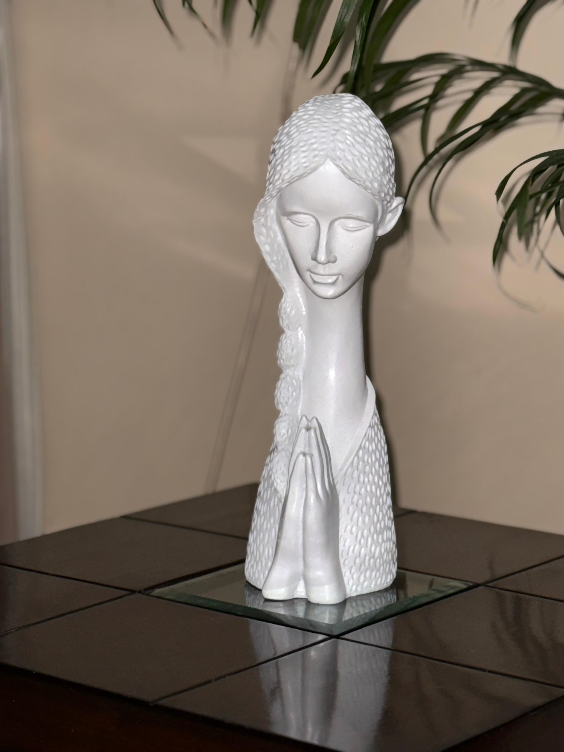 Zerina – The White Lady of Serenity